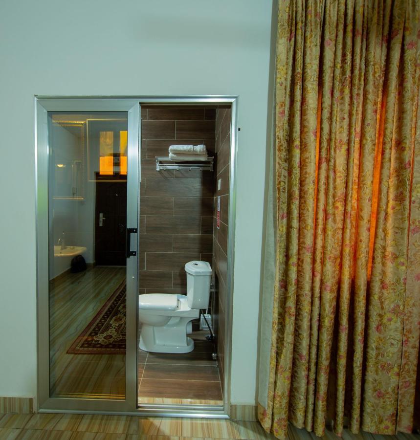 Nap Apartment Hotel Dansoman Ngoại thất bức ảnh