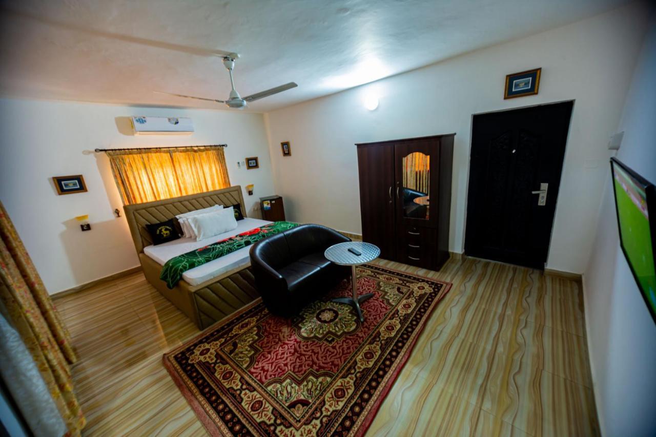 Nap Apartment Hotel Dansoman Ngoại thất bức ảnh