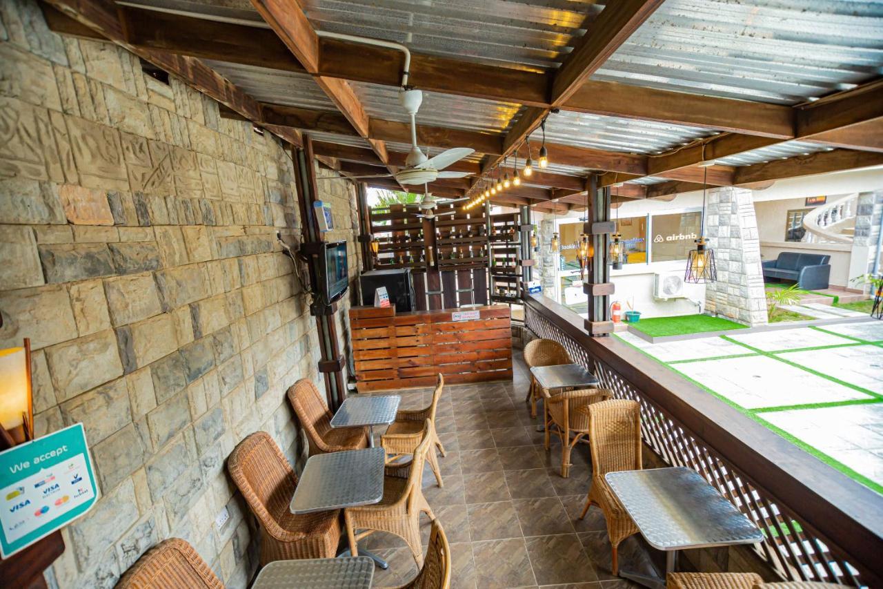 Nap Apartment Hotel Dansoman Ngoại thất bức ảnh