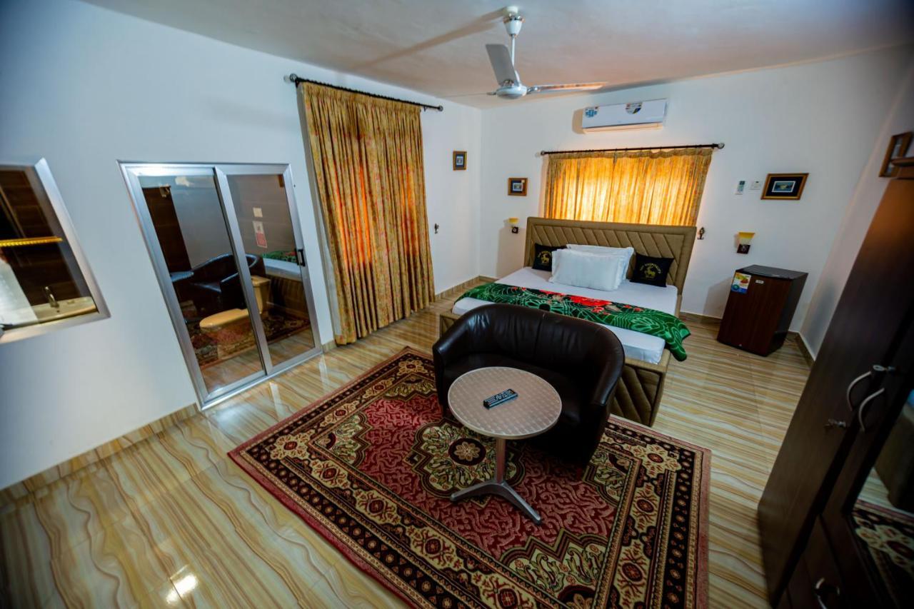 Nap Apartment Hotel Dansoman Ngoại thất bức ảnh